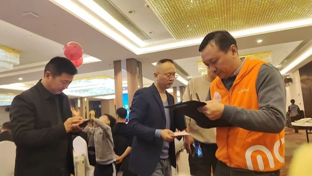 聚势增长 共生致远 | 2025徐州万喜电器营销峰会圆满落幕!(图36) 聚势增长 共生致远 | 2025徐州万喜电器营销峰会圆满落幕!(图36)