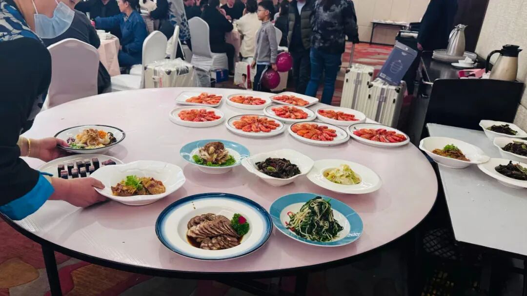 聚势增长 共生致远 | 2025徐州万喜电器营销峰会圆满落幕!(图43) 聚势增长 共生致远 | 2025徐州万喜电器营销峰会圆满落幕!(图43)