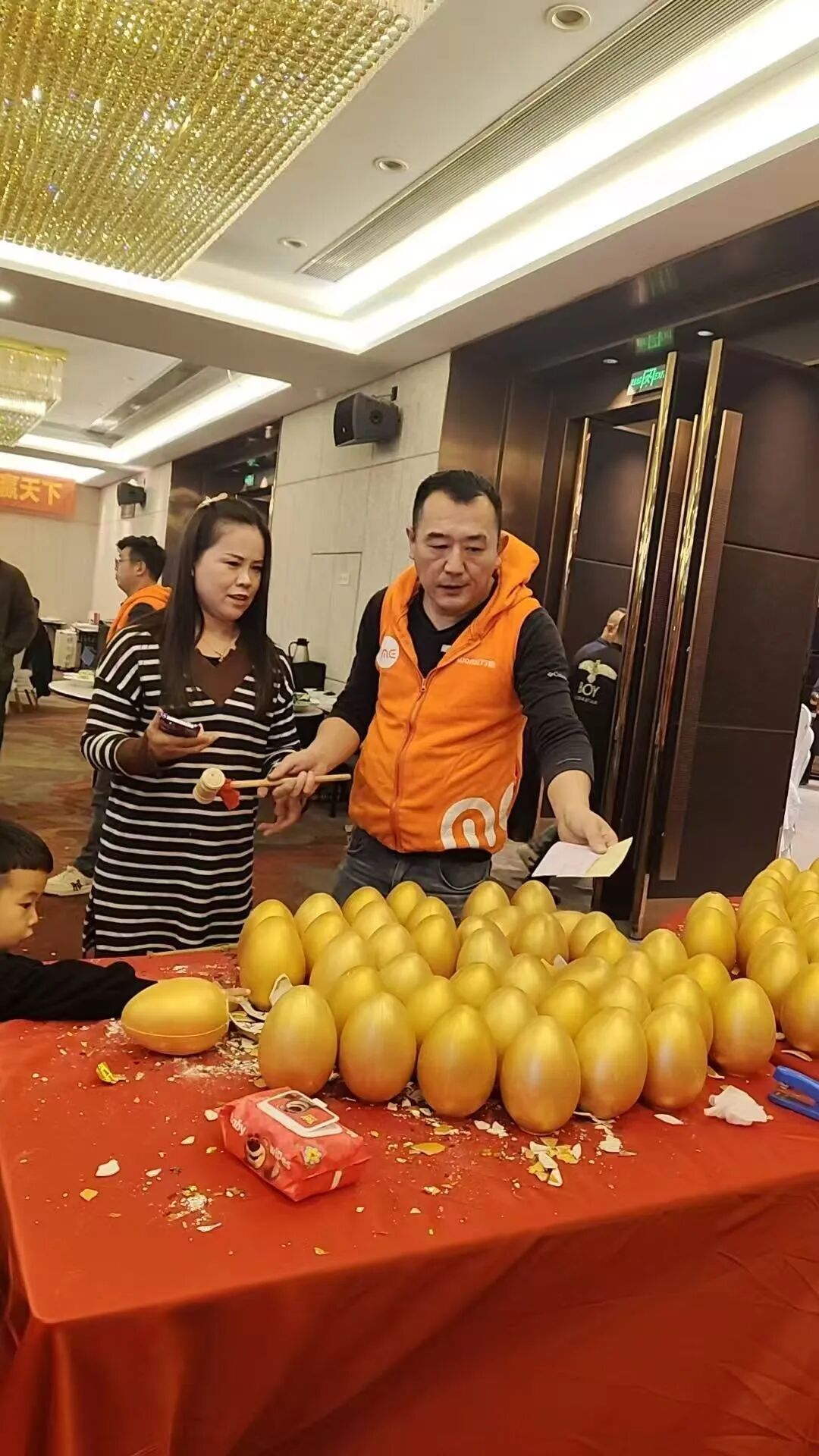 聚势增长 共生致远 | 2025徐州万喜电器营销峰会圆满落幕!(图37) 聚势增长 共生致远 | 2025徐州万喜电器营销峰会圆满落幕!(图37)